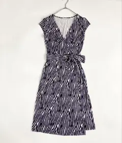 希少　美品　DVF 4 ラップドレス　Diane Von Furstenberg Amazon.co.jp: [ダイアンフォンファステンバーグ] DIANE von