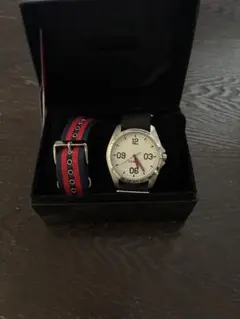 TOMMY トミーヒルフィガー　腕時計のサムネイル