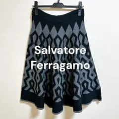 Salvatore Ferragamo 総柄 ニットフレアスカートのサムネイル