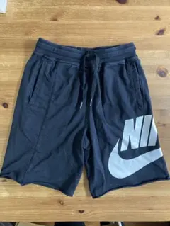 NIKE ショートパンツ　140