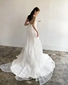 花柄刺繍 ベージュ マーメイドウェディングドレス　アーバンブランシュ 46646abd94395d1d7b20a836e3df0c