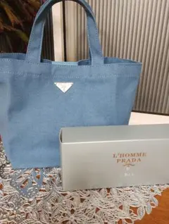 PRADAノベルティトート　ブルー