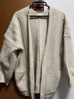 BEAMS HEART 編み込みニットカーディガン