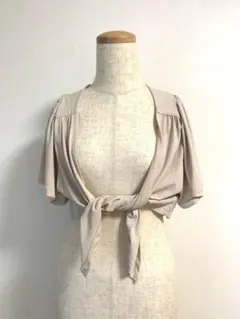 【超美品】DURAS デュラス　ベージュボレロ前縛りカシュクール　フリーサイズのサムネイル