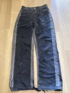 ダメージ加工ジーンズ