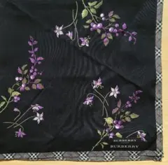 バーバリー　ハンカチ　花柄　ノバチェック　BURBERRY