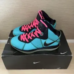 Item thumbnail for item 7b4d3ca1-d0f9-4ba7-b75f-4dec9c26daec