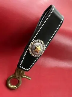 ◆本革 ◆黒艶◆光沢◆高級感◆ベルトループ式キーホルダー◆ブラック◆コンチョ