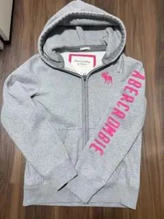 アバクロンビー＆フィッチ パーカー メンズL グレーにピンクロゴ