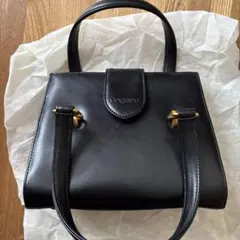 美品　ungaro ブラックハンドバッグ　帰省お土産に