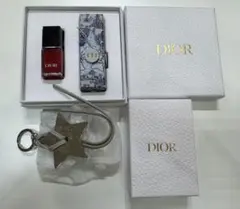 Dior ネイル & ルージュセット バースデーキット 2025 チャーム付きのサムネイル