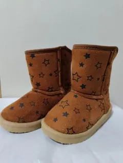 美品☆子供用　キッズ　ブラウン 星柄 ブーツ