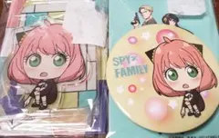 スパイファミリー しまむら スタンド付き　缶バッジ 　アクスタアーニャ