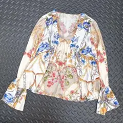 【美品】グレースコンチネンタル スカーフ柄ペプラムブラウス 36 花柄のサムネイル