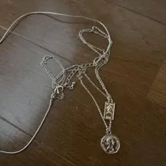 二重ネックレス