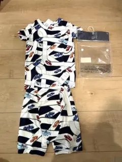 新品タグ付き　Kids & babyGap プリント パジャマセット90cmのサムネイル