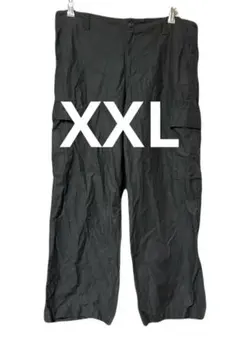 ユニクロ　ワイドストレートカーゴパンツ　ダークグレー