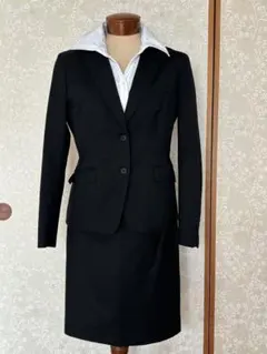 黒 スーツ 3点セット (ジャケット、スカート、シャツ)