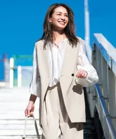 《タグ付き・新品》UNFILO 洗えるシアーギャザーブラウス アイボリー