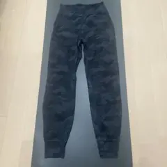 ルルレモン　アライン　ジョガーパンツ　ブラックカモフラージュ　サイズ4