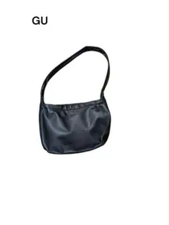 GU ブラック ショルダーバッグ