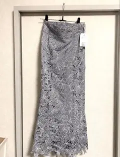 【未使用品】グレー 花柄刺繍 フレアロングスカート
