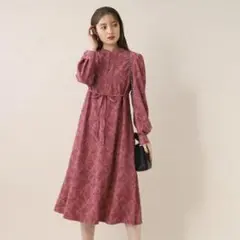 フラワージャカードワンピース　レットプラム