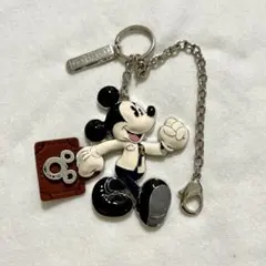 【限定品】ディズニー　キーホルダー　ミッキー　アンバサダーホテル