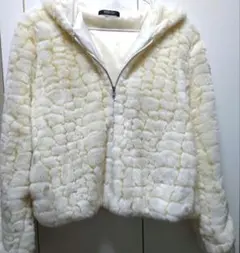 MOUTHvalley ファージャケット フード付き クリーム色　モコモコファー