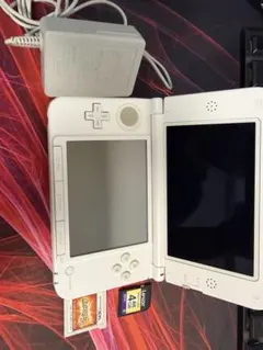 ニンテンドー3DS LL ホワイト/ミント 本体　sdカード　ポケモンサン