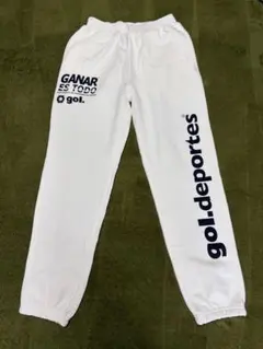 新品未使用品gol. ホワイト スウェットパンツサイズ140