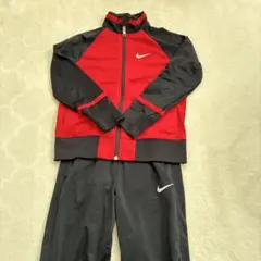 Nike 赤黒 ジャージセット Mサイズ（140〜150㎝）