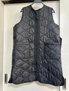 ブラック キルティングノースリーブベスト