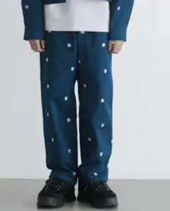 greelabel relaxing 星柄刺繍 ロングパンツ 140cmのサムネイル