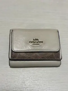 COACH ベージュ 三つ折り財布