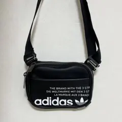 adidas サコッシュ ショルダーバッグ