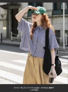 BONLECILL パールボタンクロップドレギュラーカラー半袖シャツ ネイビー