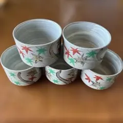 紅葉と星のデザインの陶器ボウルセット