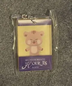 ONEUS ソホ アクリルチャーム