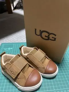 UGG T RENNON LOW スニーカー 6 (US) ブラウン 新品
