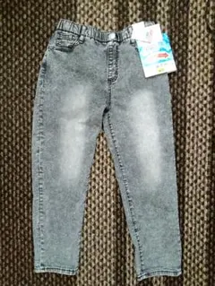 新品タグ付き　ケミカルウォッシュジーンズ 140　CLOSSHI　Kids