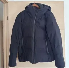 ユニクロL シームレスダウンジャケット黒