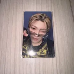 ATEEZ MOVEMENT ホンジュントレカ ATEEZ トレカ ホンジュン MOVEMENT a 封入 hongjoong⑦ - メルカリ