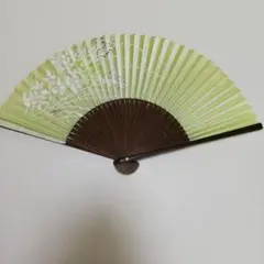 最終値下げ！扇子　花柄薄緑色