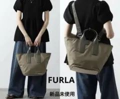 新品FURLA PIUMA ピューマ Mトートバッグ ナイロン 2WAY 軽量のサムネイル
