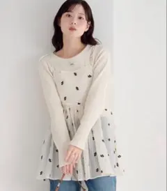 kastane 【新品】フラワーステッチキャミチュニックアイボリー