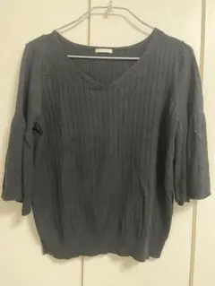 GU黒いリブ編み五分袖VネックMサイズ