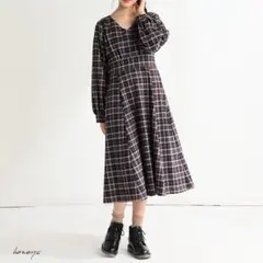ハニーズ　ネイビー　チェック柄 Vネック ワンピース