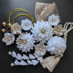 つまみ細工髪飾り　成人式　卒業式　袴　前撮り　結婚式　白無垢　白ゴールド