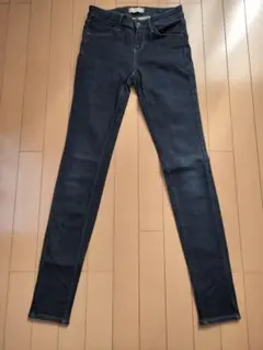 ユニクロ　スキニーデニム ダークブルー S (61cm)